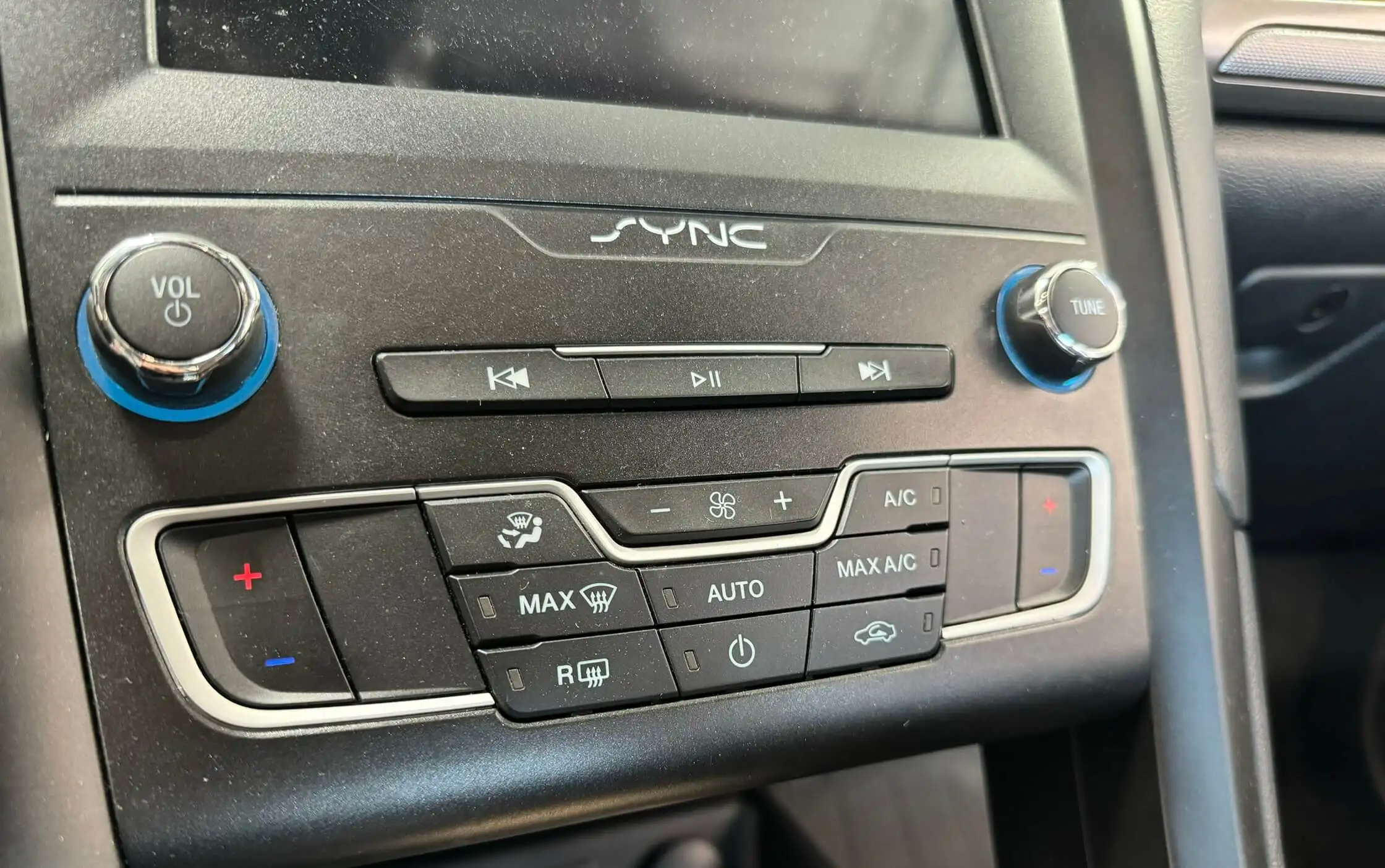 Auto Air Conditioning Repair In Sugarcreek, OH Auto Air Conditioning Repair In Sugarcreek, OH